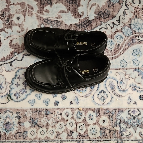 Black Leather Shoes - Picture 2 of 4